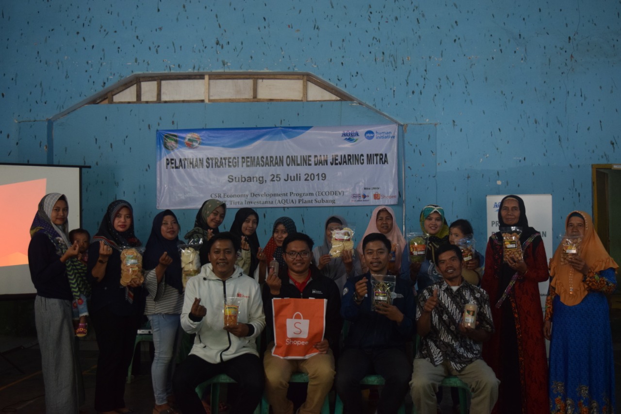 Human Initiative of West Java and AQUA Hold UMKM Training with Shopee