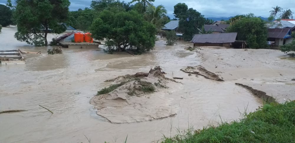 Banjir Bandang Terjang 6 Kecamatan di Luwu Utara