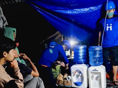 Foto: Tim Human Initiative Membuka Dapur Air untuk Para Pengungsi