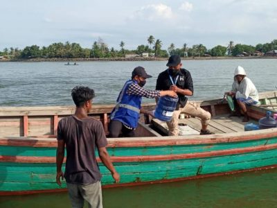 Respons Warga Rohingya yang Terdampar di Perairan Aceh