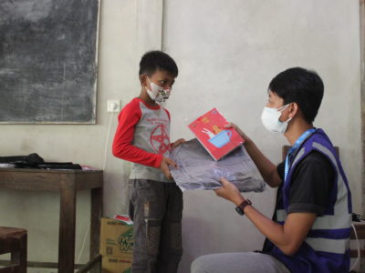 Bantuan Perlengkapan Sekolah untuk Siswa di Yogyakarta