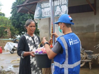 Bantuan Human Initiative untuk Warga Terdampak Banjir Sintang - 6
