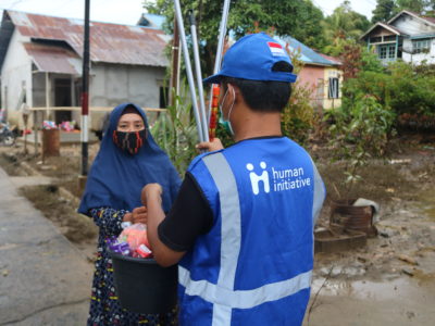 Bantuan Human Initiative untuk Warga Terdampak Banjir Sintang - 7