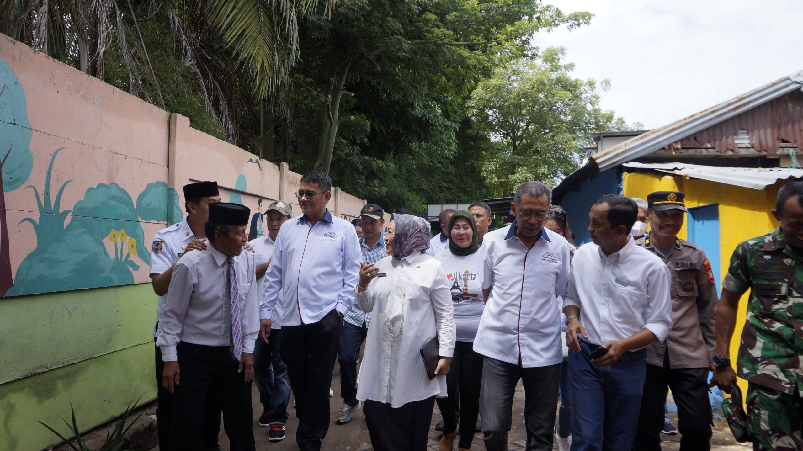 Program Kampung Bersih Nusantara, Peduli Kebersihan Lingkungan Masyarakat Sekitar Tol