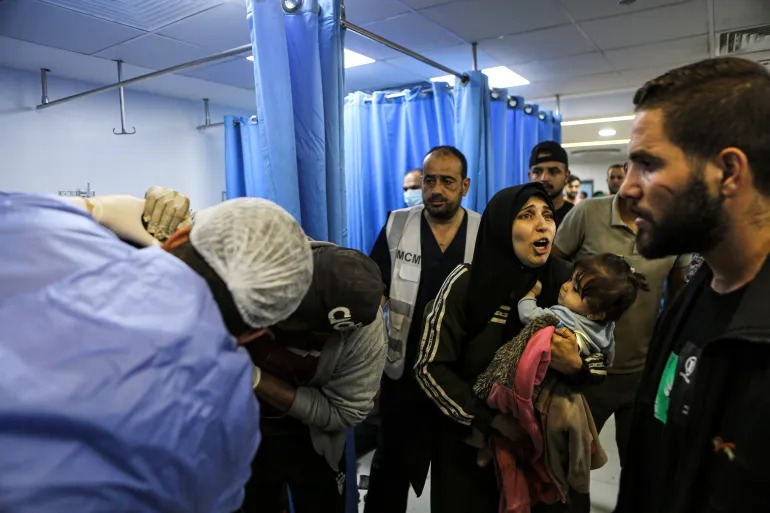 الوقود ينفد، ومن المتوقع أن يتم قطع الكهرباء عن المستشفيات في غزة بشكل كامل اليوم