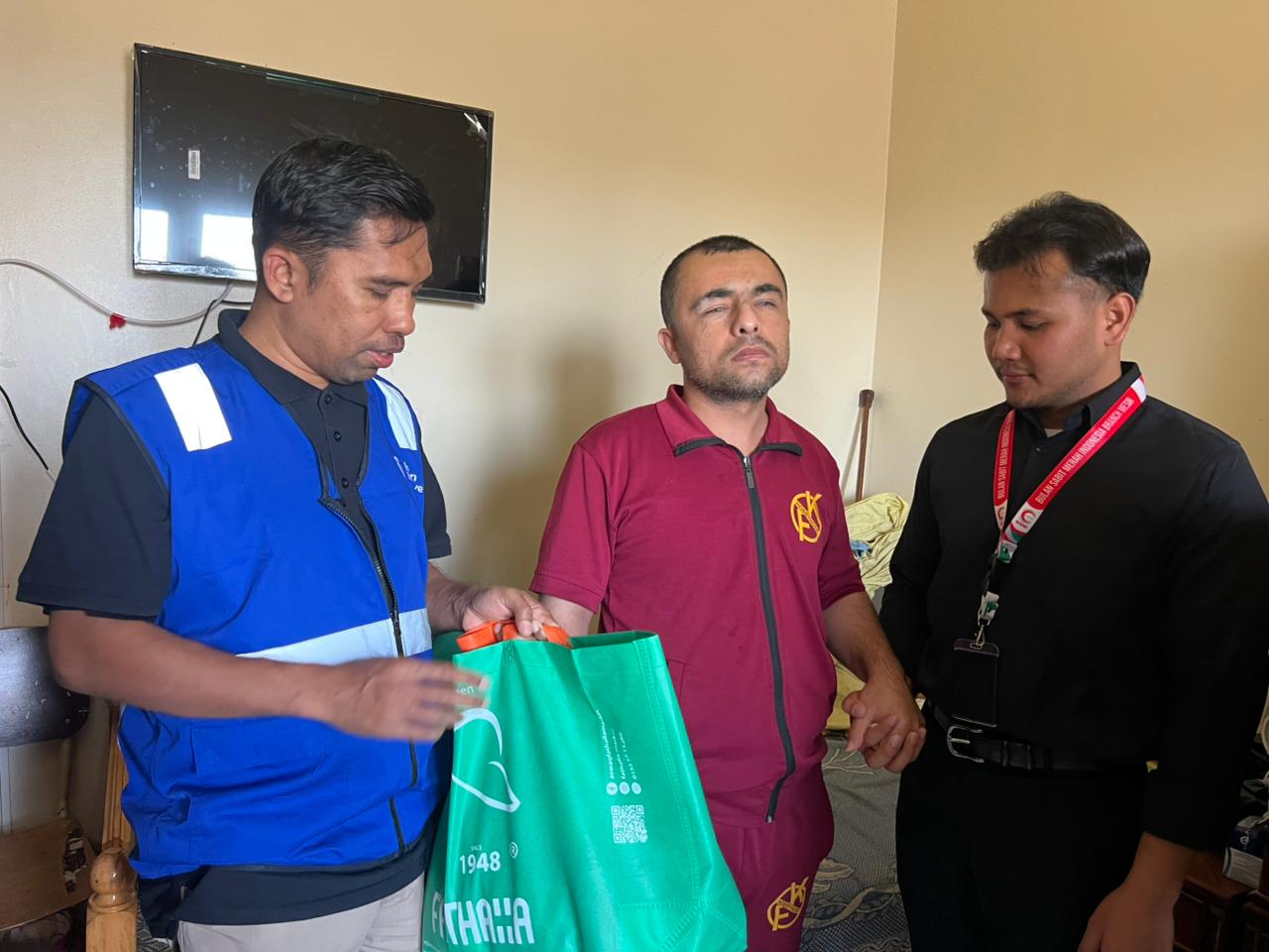 Kehilangan Penglihatan Akibat Serpihan Bom, Tak Halangi Ihsan untuk Semangat Menjalani Hidup