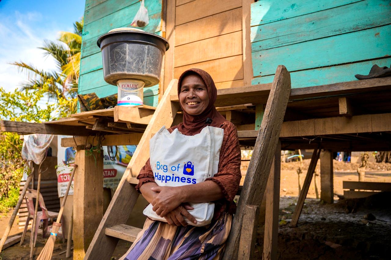 Together with Dear Initiators, Bag of Happiness Reaches 26,960 Rights Holders Across 192 Locations