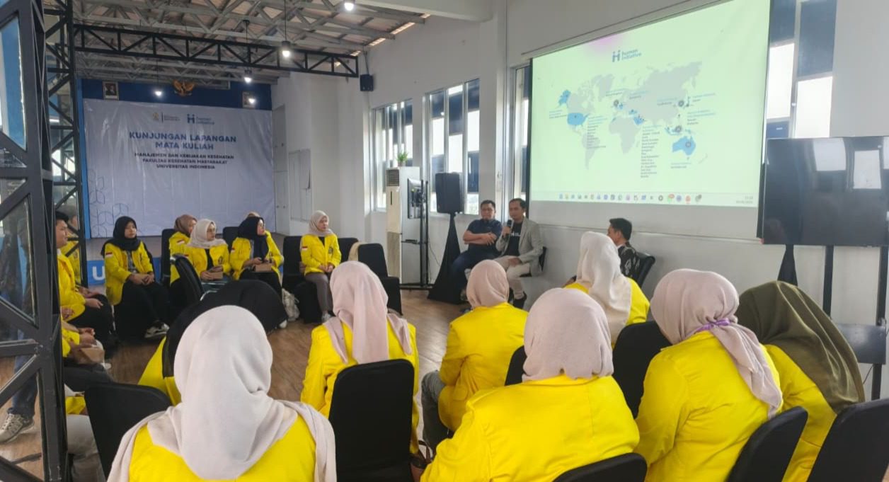 Learning to Manage Public Trust for Humanity, UI Faculty of Public Health Master’s Students Visit Human Initiative